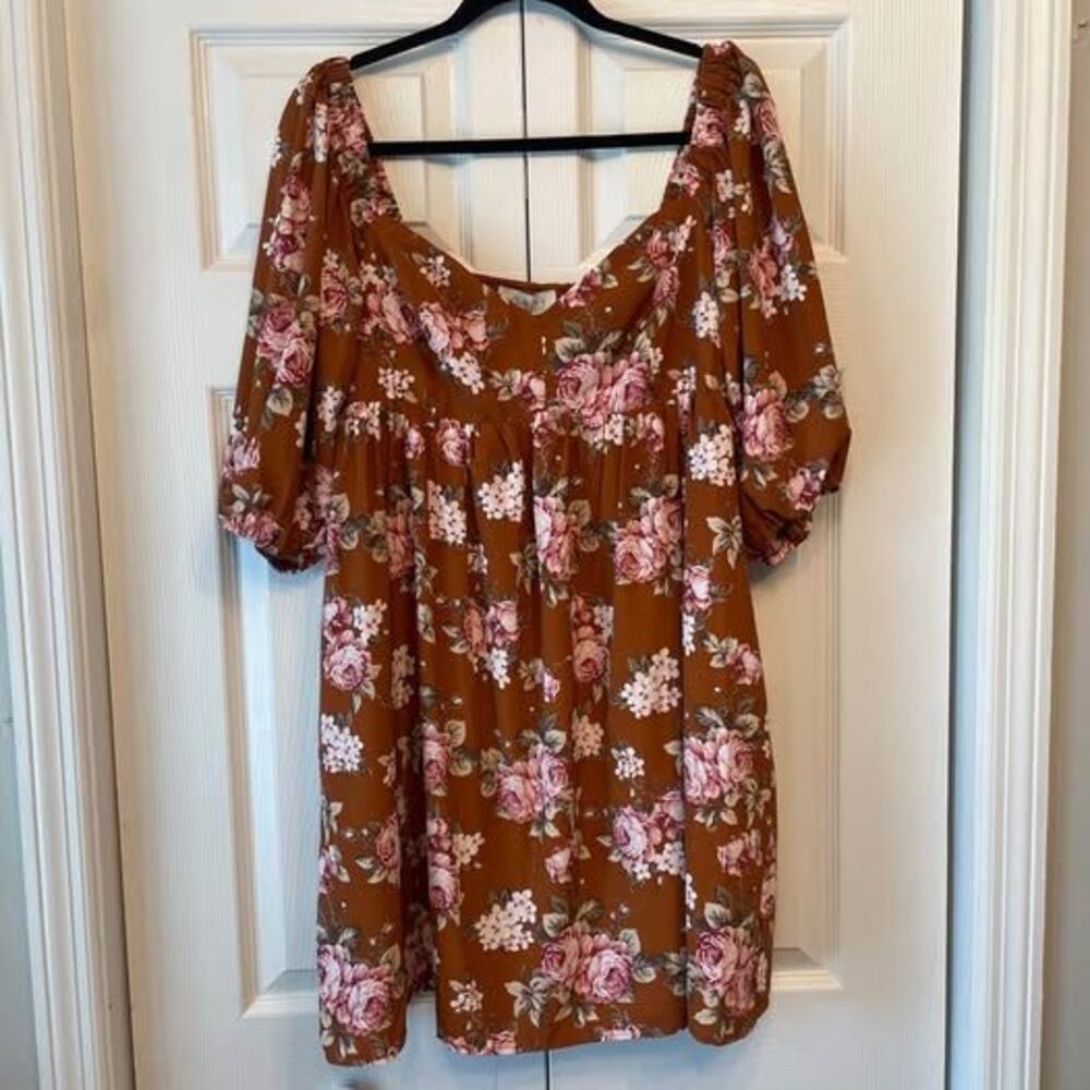 NWT WAYF Floral Brown Babydoll Dress with Sweetheart Neckline Puff Sleeves